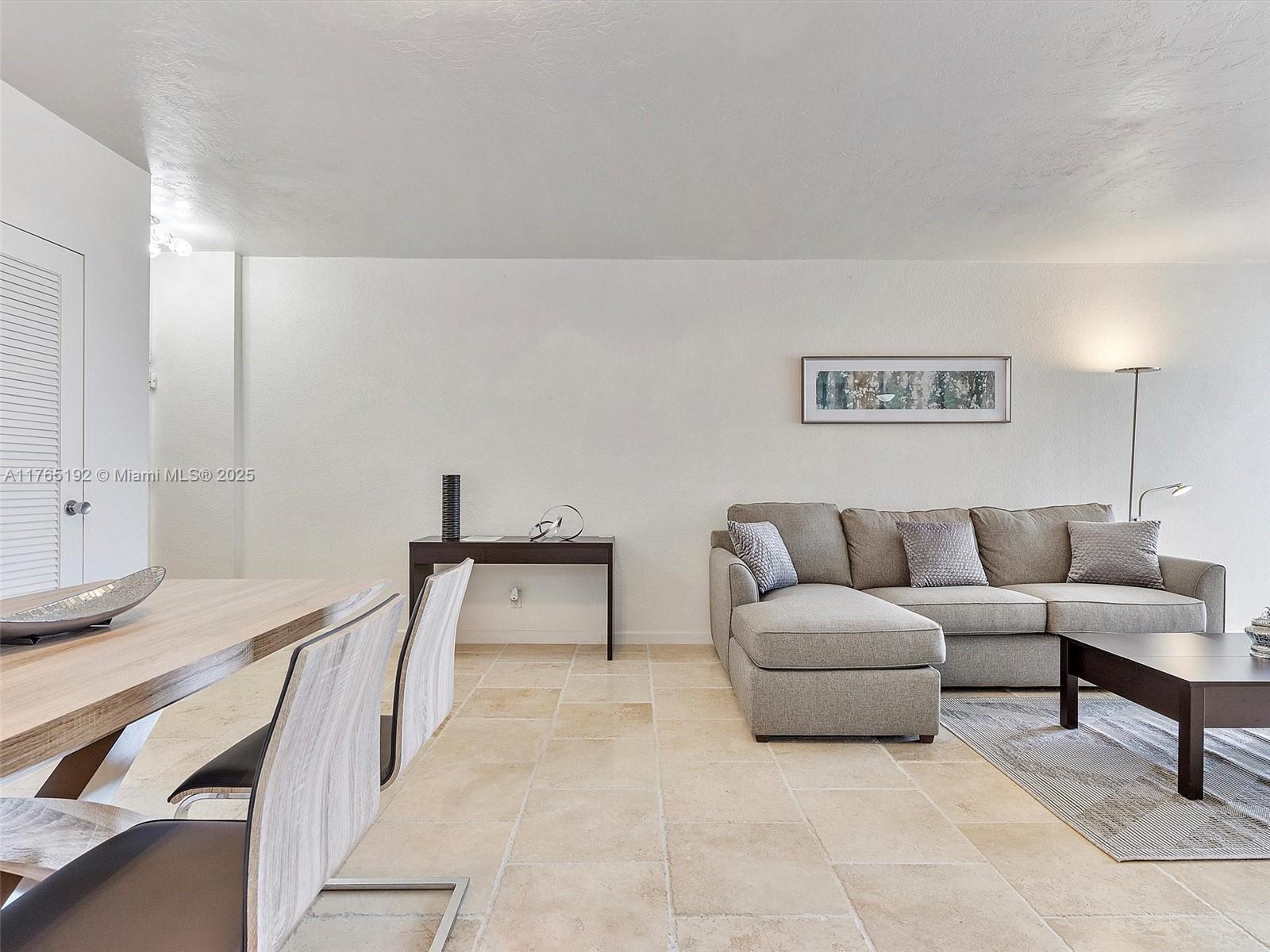 TIDES ON HOLLYWOOD BEACH - Residential Lease