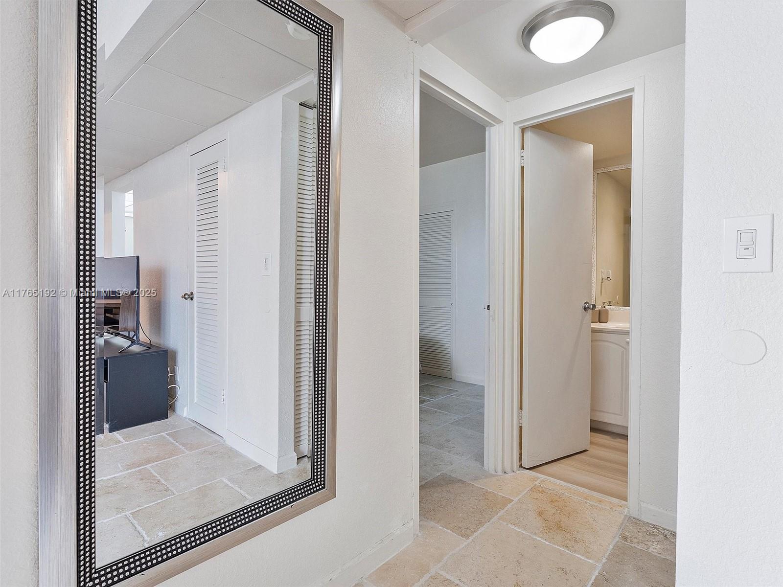 TIDES ON HOLLYWOOD BEACH - Residential Lease