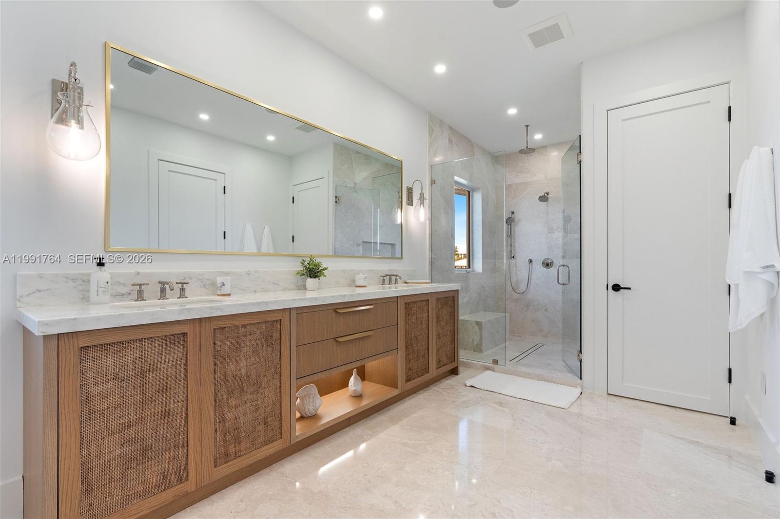 SUNRISE POINT REV RESUBD - Residential