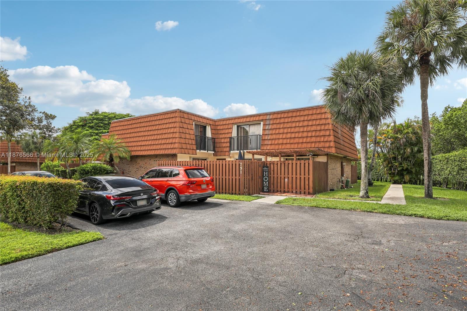 Remodeled 3-bedroom, 2.5-bath townhome in a prime Davie location. It features spacious bedrooms and bathrooms, modern finishes, and a large front yard, perfect for entertaining. Located in a top-rated school district, close to freeways, shopping, restaurants, and more. Family-friendly community with a pool, barbecue area, playground, and tennis and basketball courts.