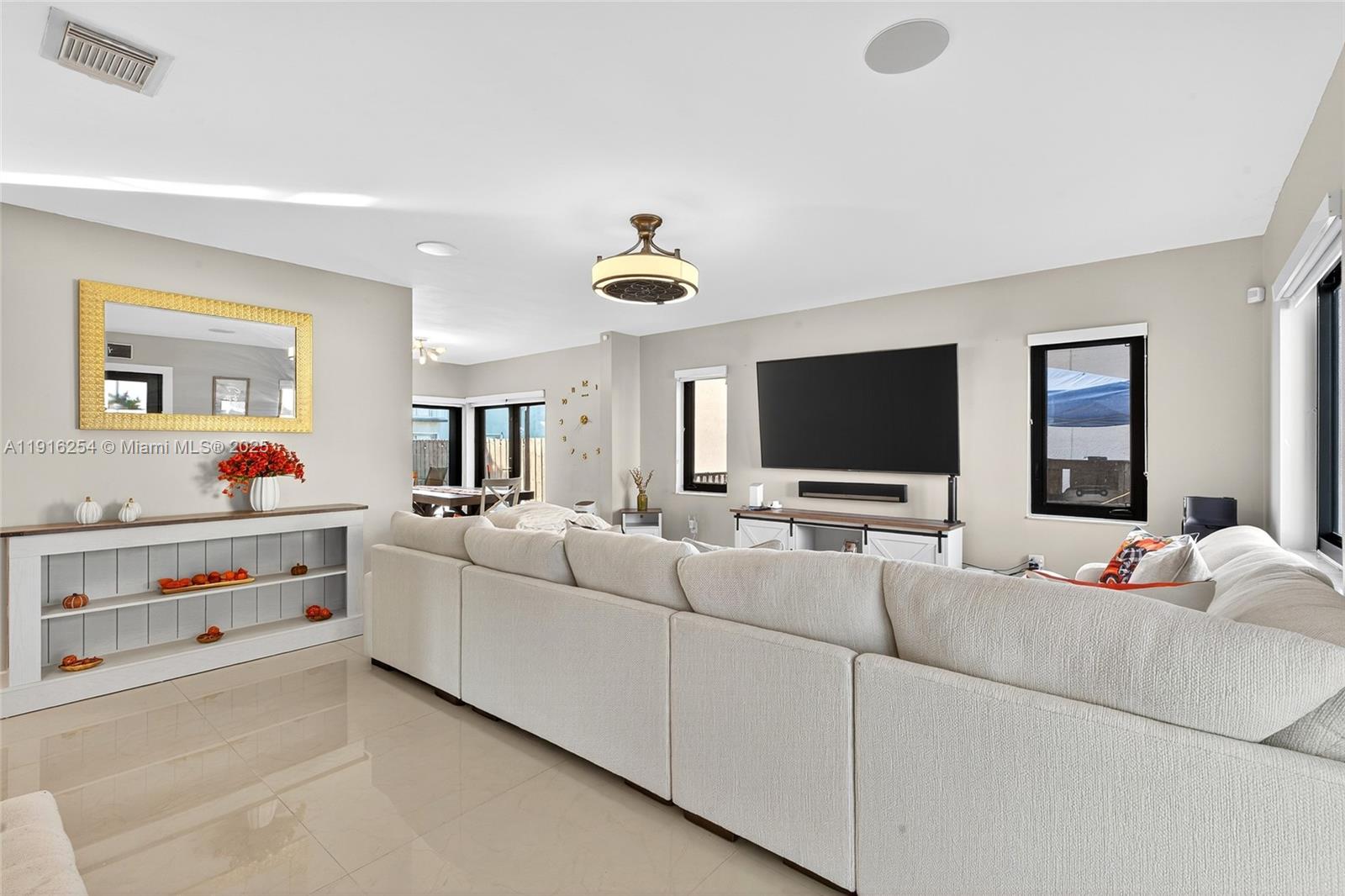 CUTLER LANDINGS 1ST ADDN - Residential