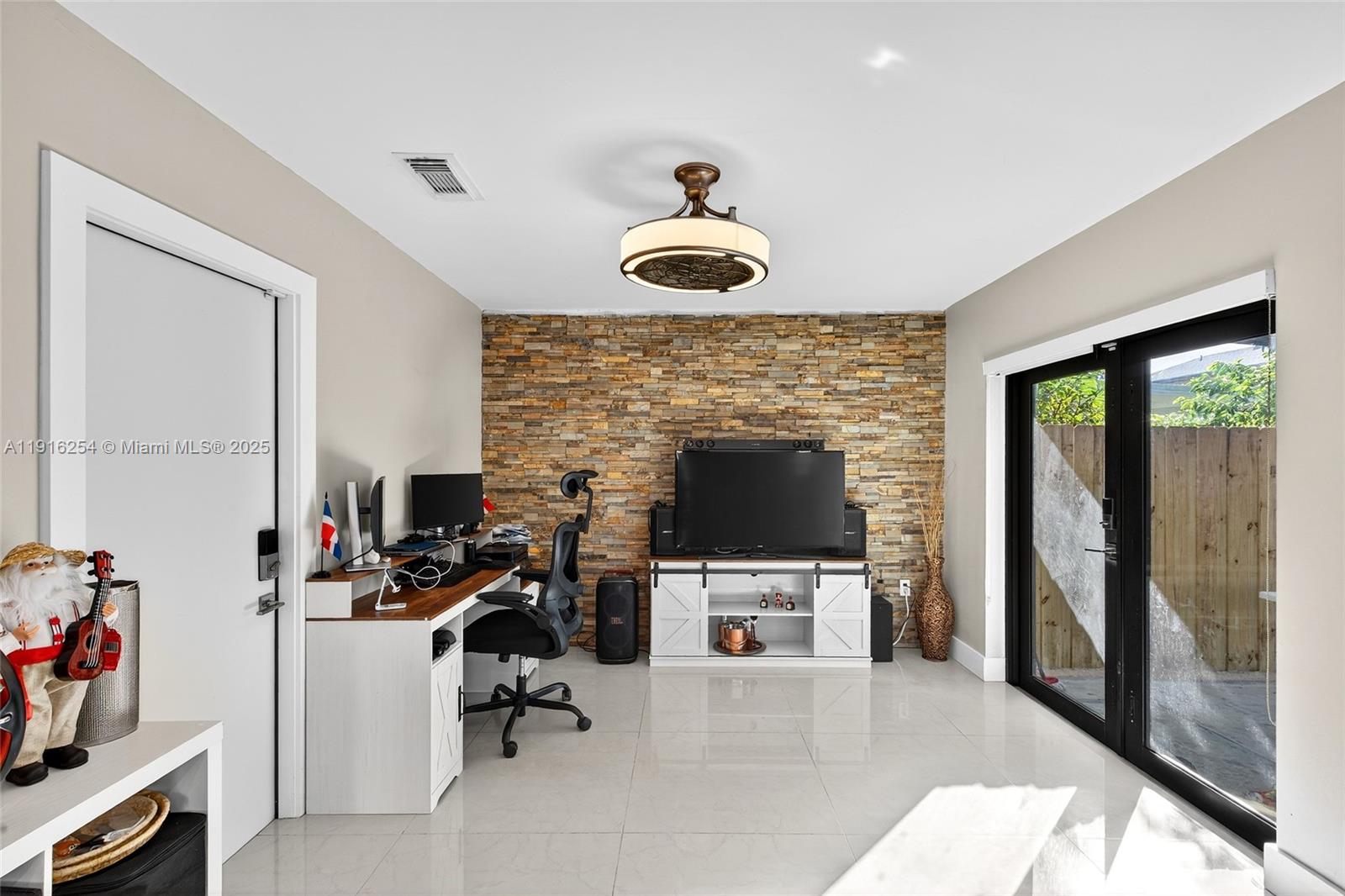 CUTLER LANDINGS 1ST ADDN - Residential