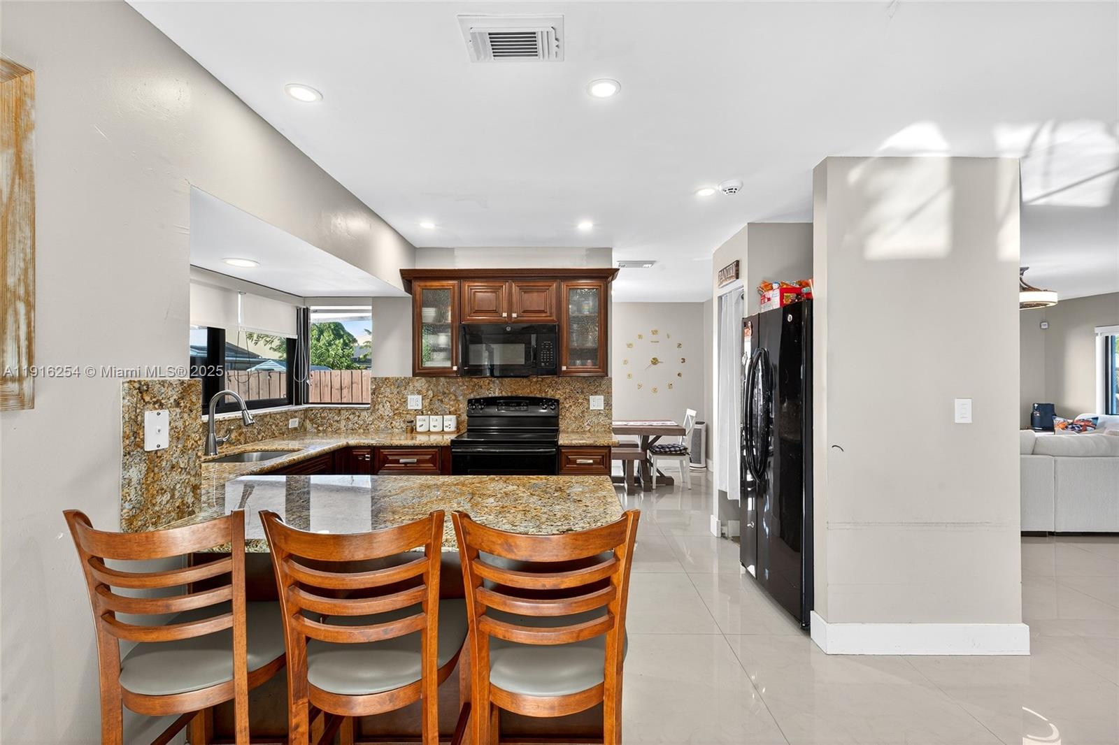 CUTLER LANDINGS 1ST ADDN - Residential