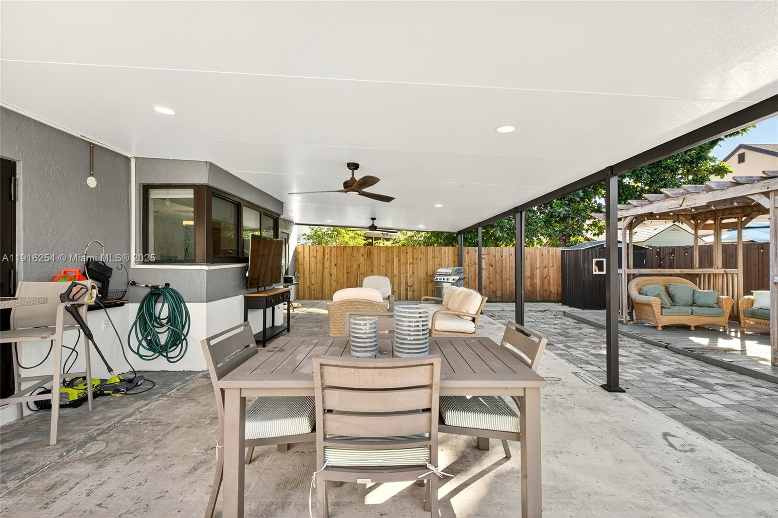 CUTLER LANDINGS 1ST ADDN - Residential