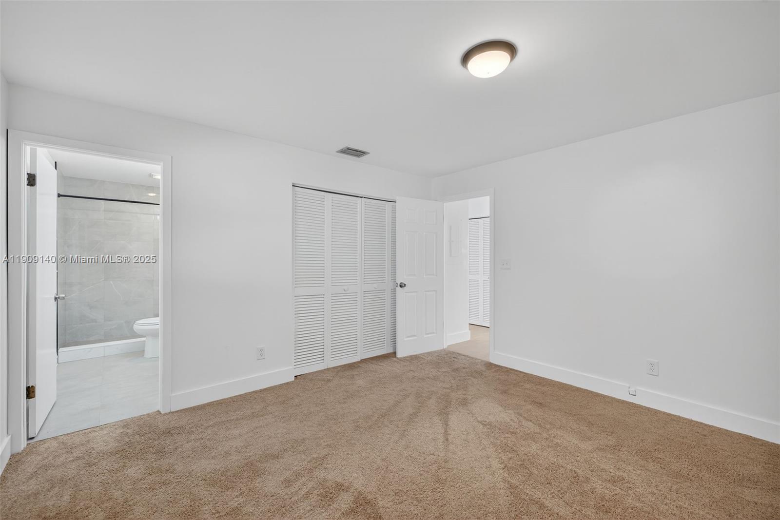 NORTH HOLLYWOOD - Residential Lease