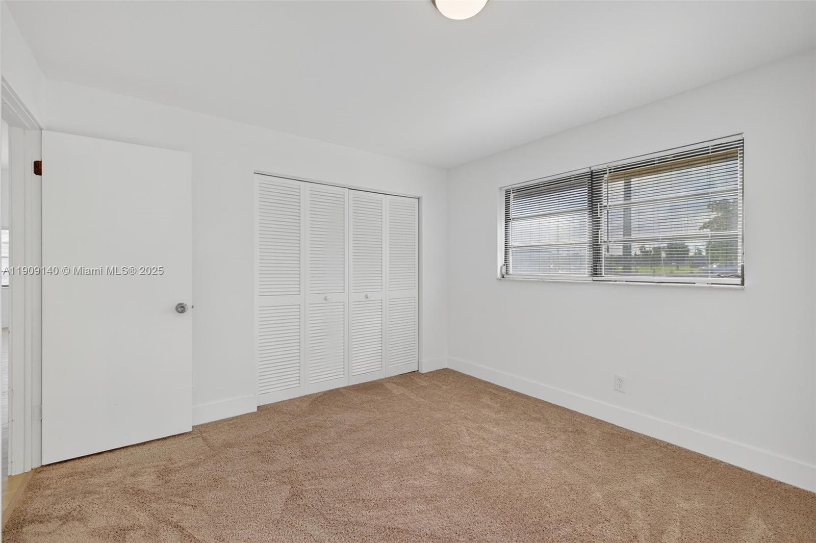 NORTH HOLLYWOOD - Residential Lease