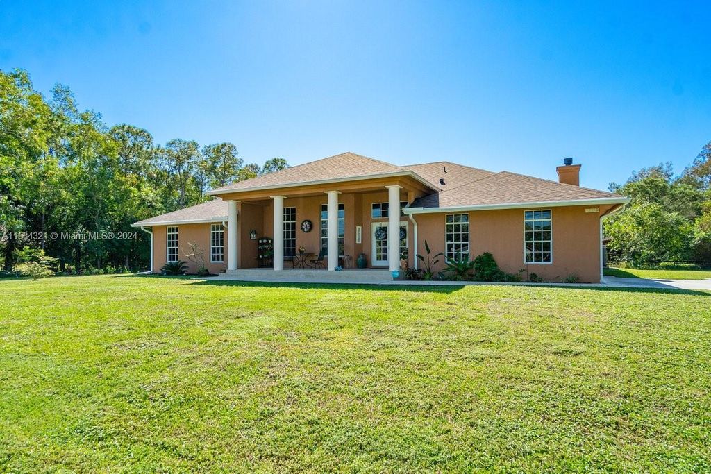 Photo of 13350 56th Pl N, Royal Palm Beach, FL 33411 (MLS # A11534321)