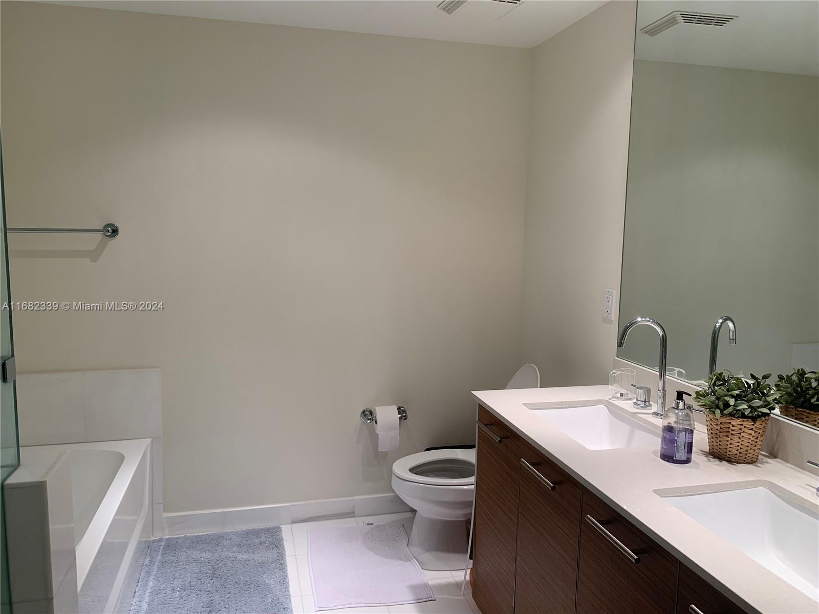 480 Hibiscus St 720