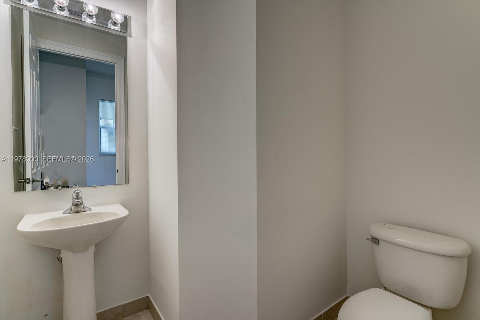 CITYSIDE CONDO - Residential