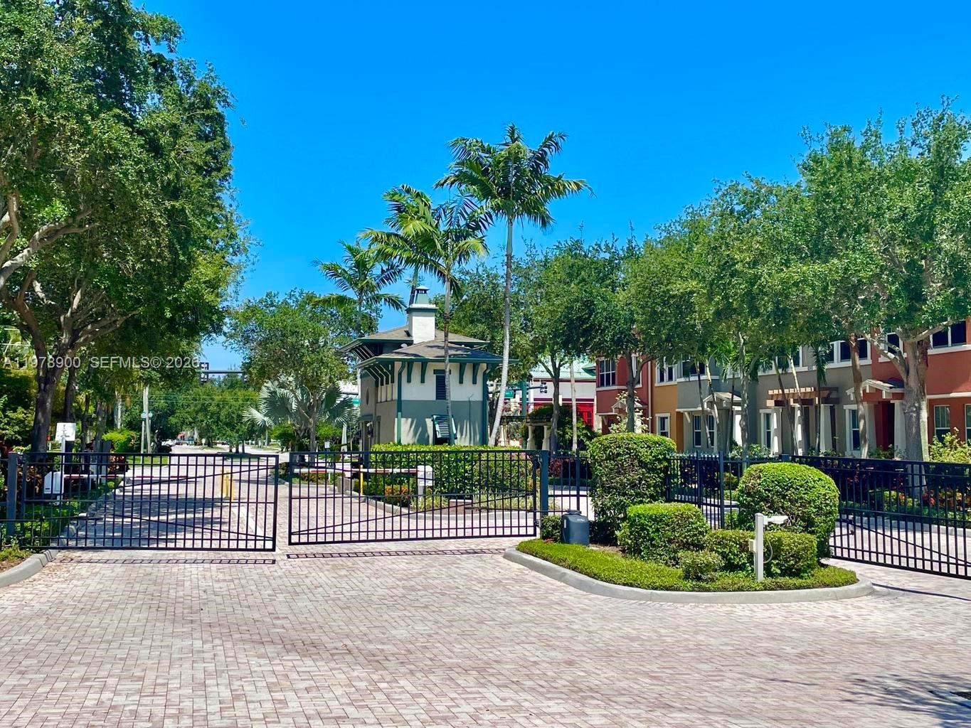 CITYSIDE CONDO - Residential