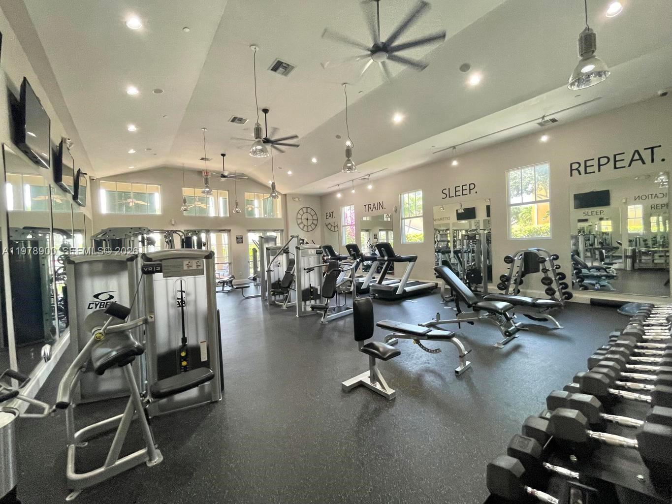 CITYSIDE CONDO - Residential