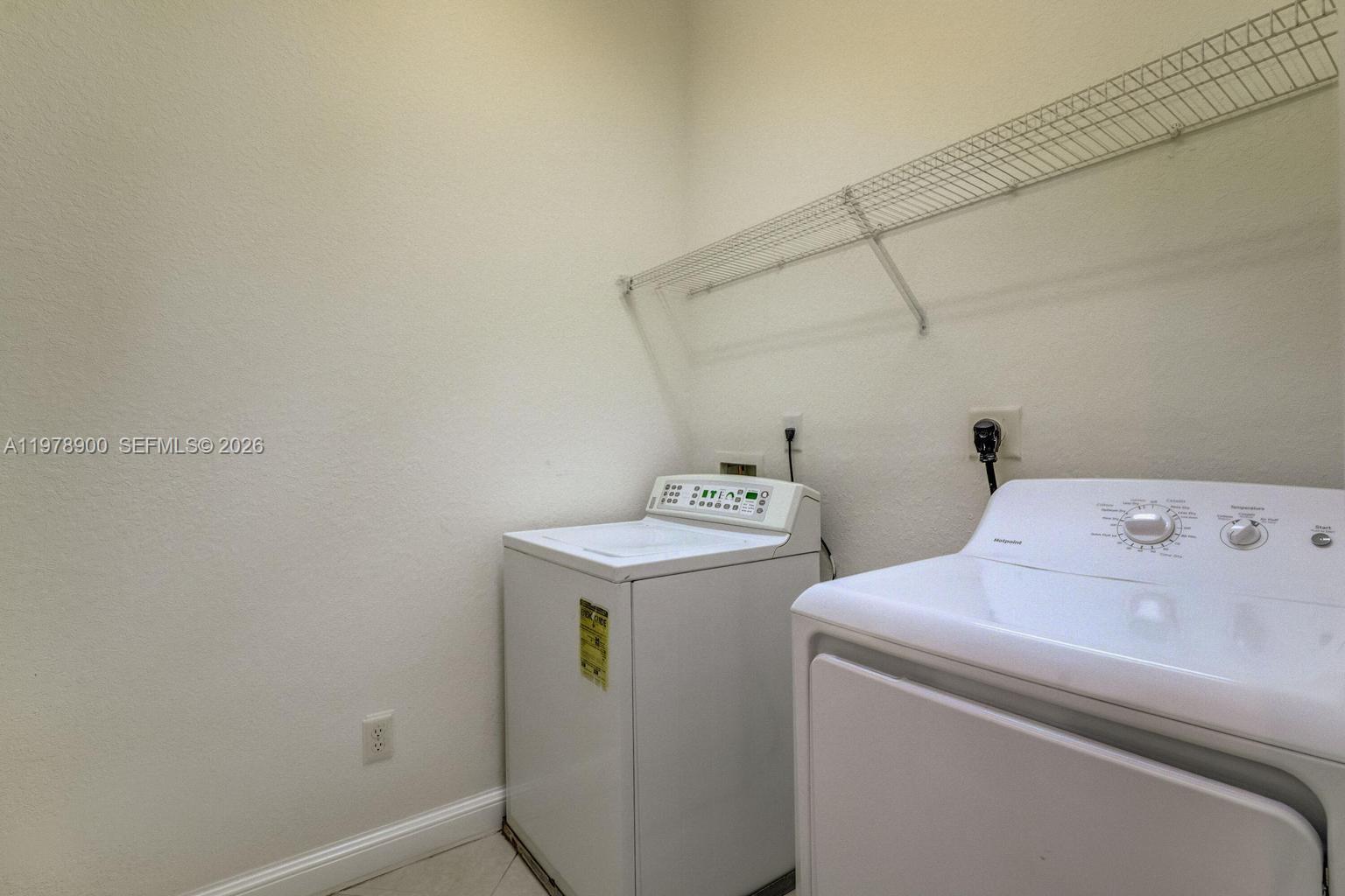 CITYSIDE CONDO - Residential