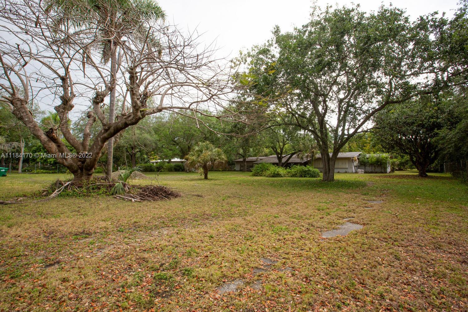 KENDAL GREEN HOMESITES - Residential