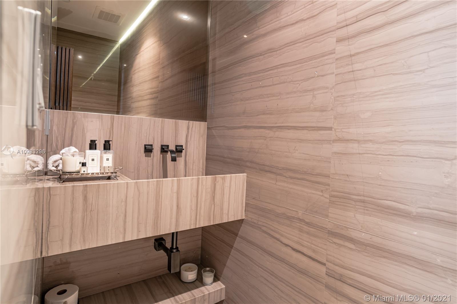 BAL HARBOUR NORTH SOUTH C - Residential