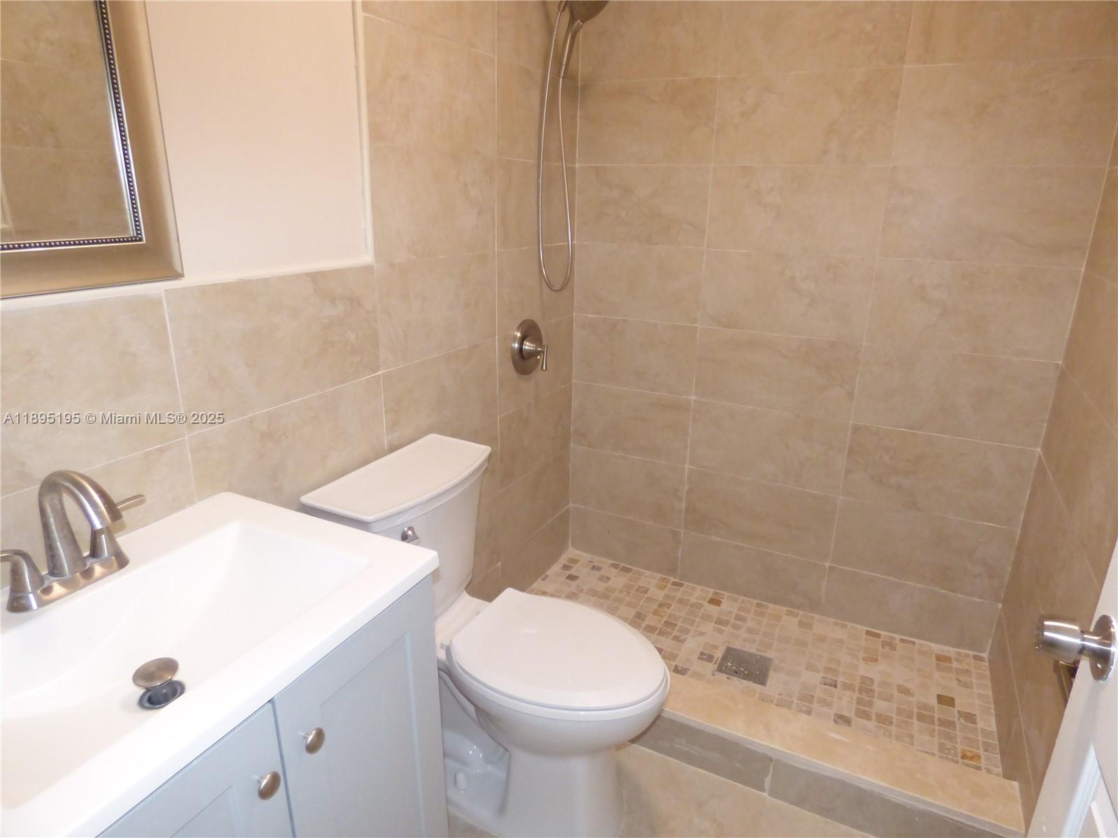 19121 NE Miami Ct 2