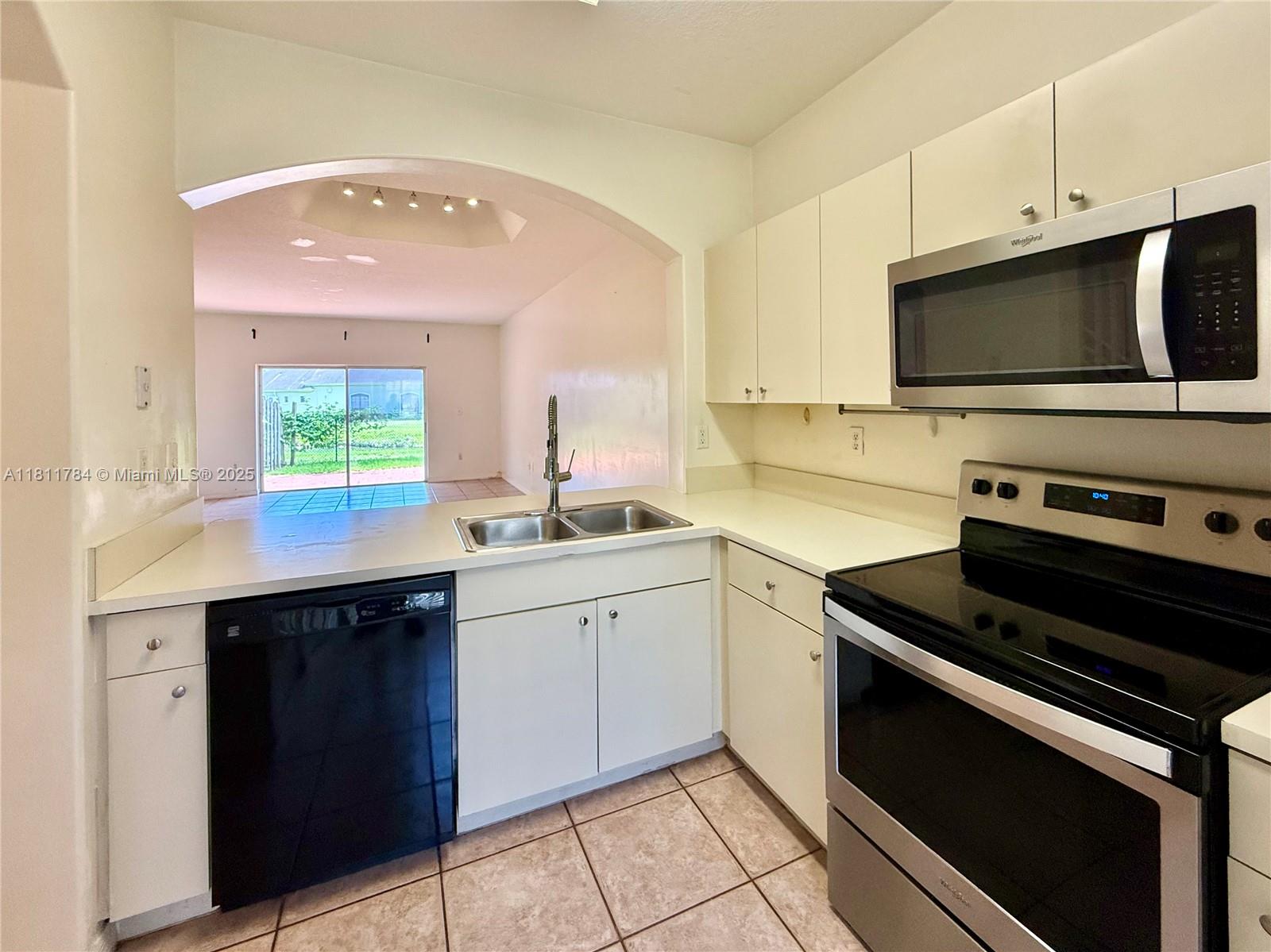 15800 SW 92nd Ave 12B