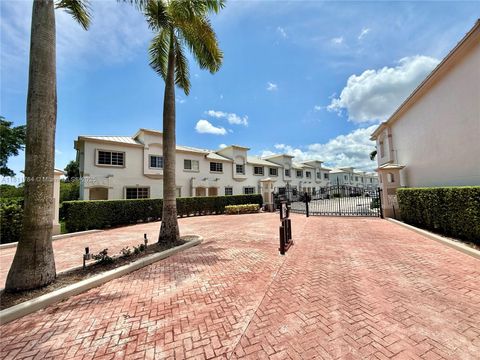 15800 SW 92nd Ave 12B Palmetto Bay FL 33157
