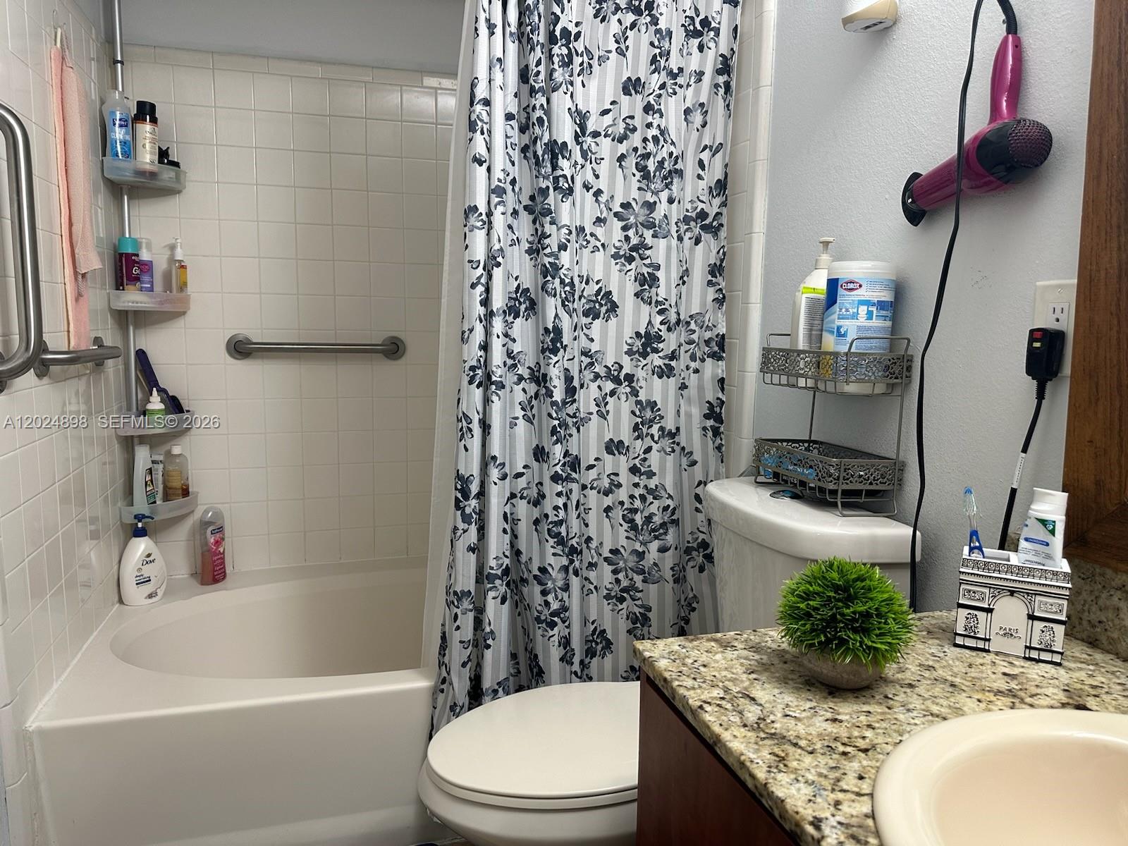 BISCAYNE BEACH CLUB CONDO - Residential