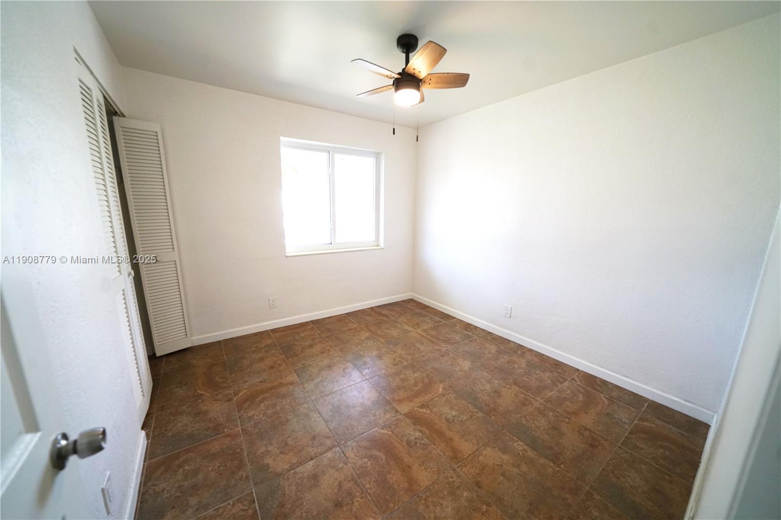 BROADVIEW PARK SEC 4 - Residential Lease