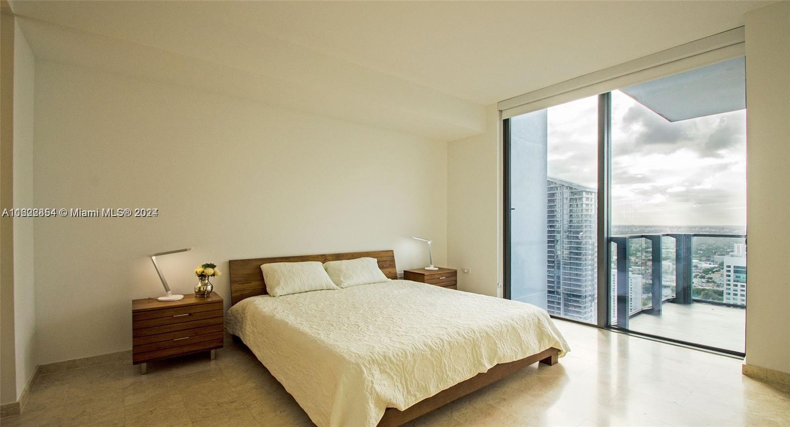 REACH CONDO - Residential Lease