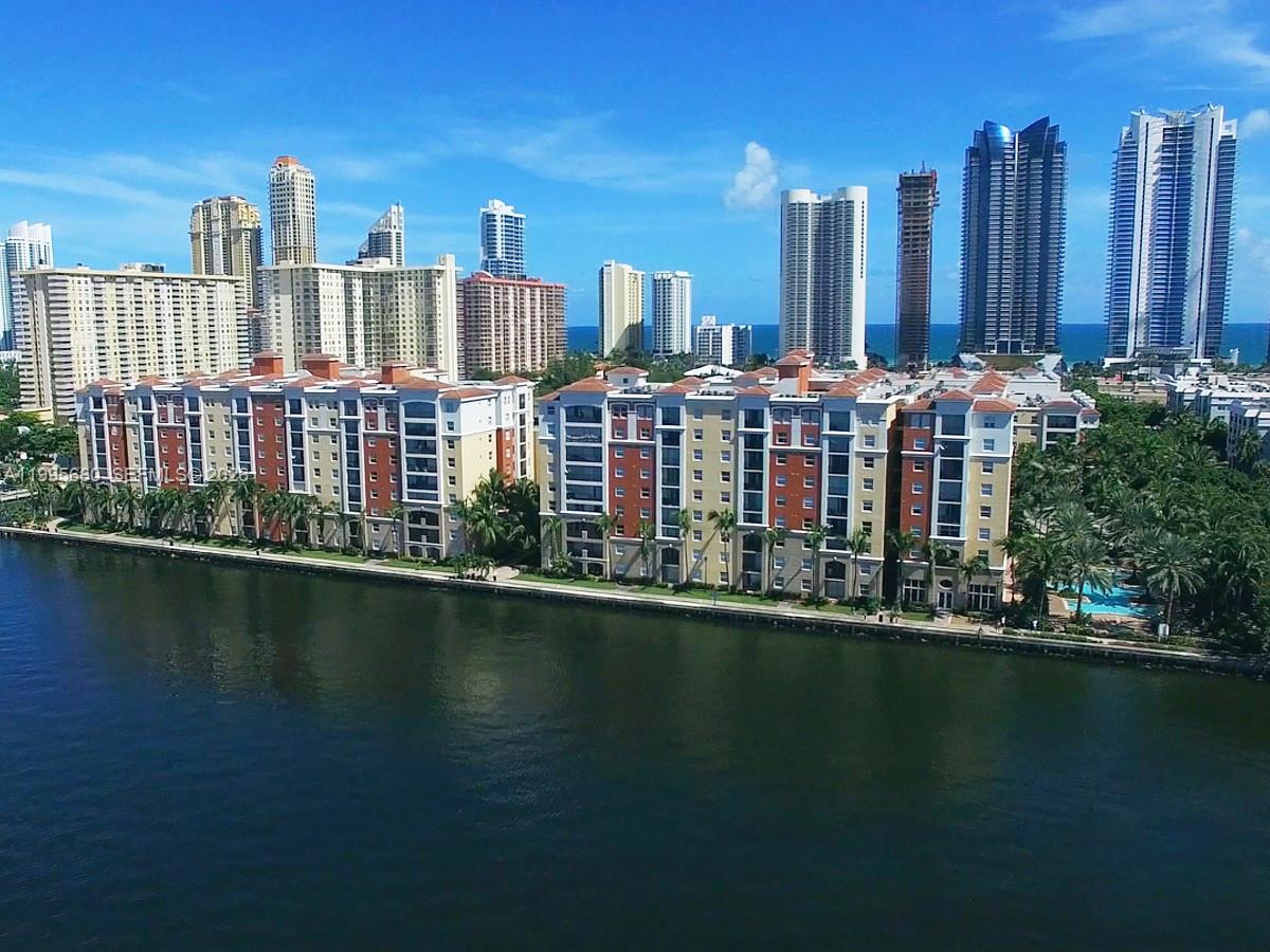 PORTO BELLAGIO CONDO - Residential Lease