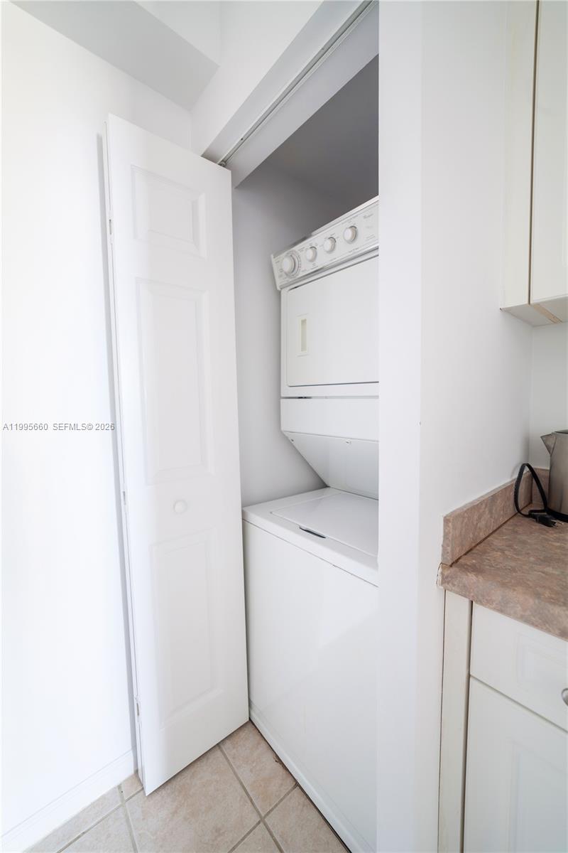 PORTO BELLAGIO CONDO - Residential Lease