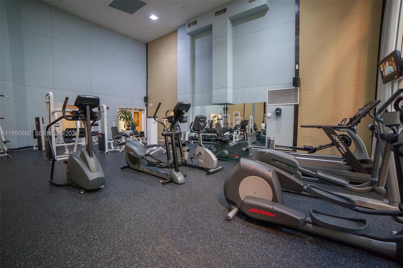 PORTO BELLAGIO CONDO - Residential Lease