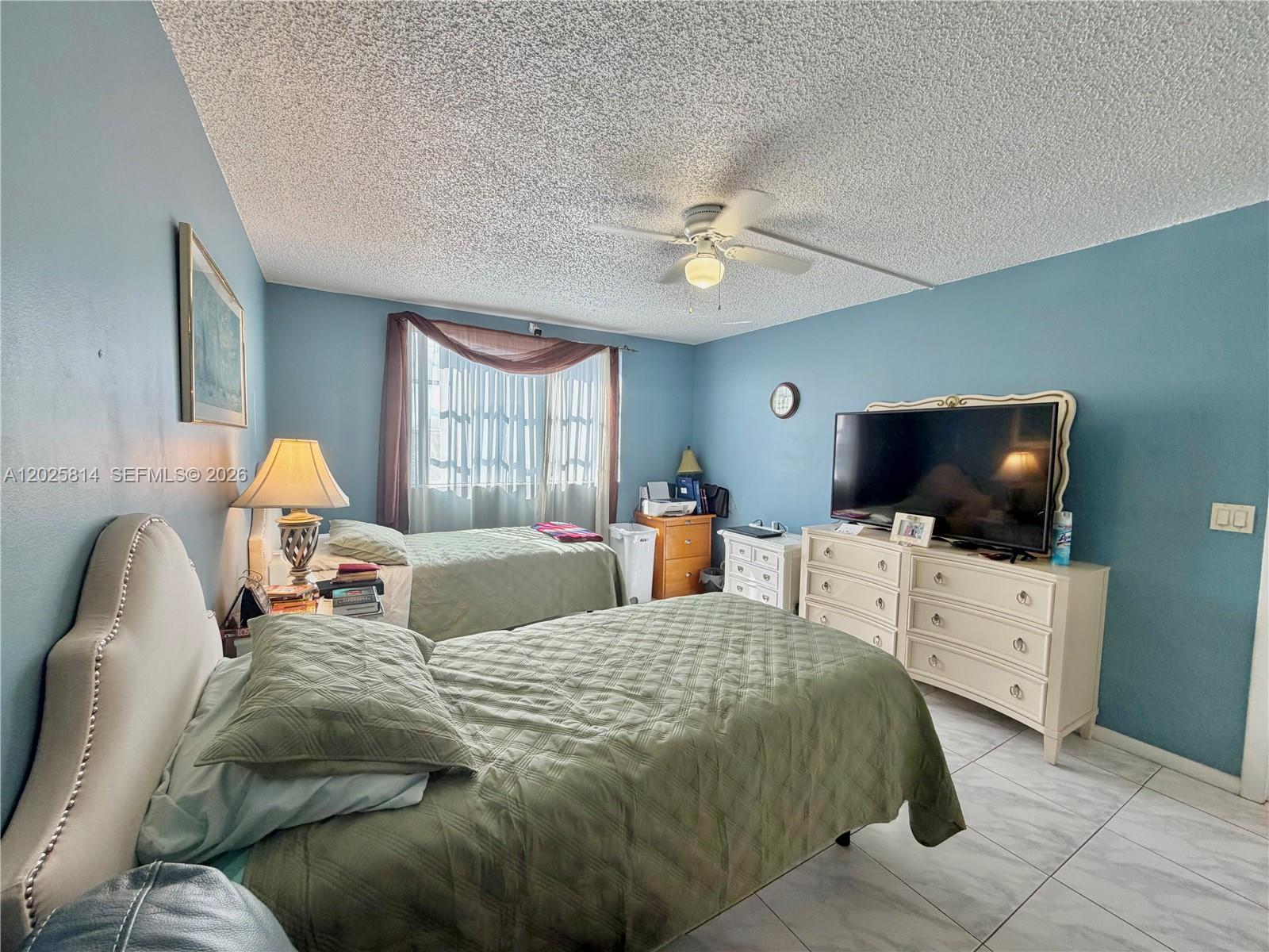 LAUDERDALE OAKS CONDO XV - Residential