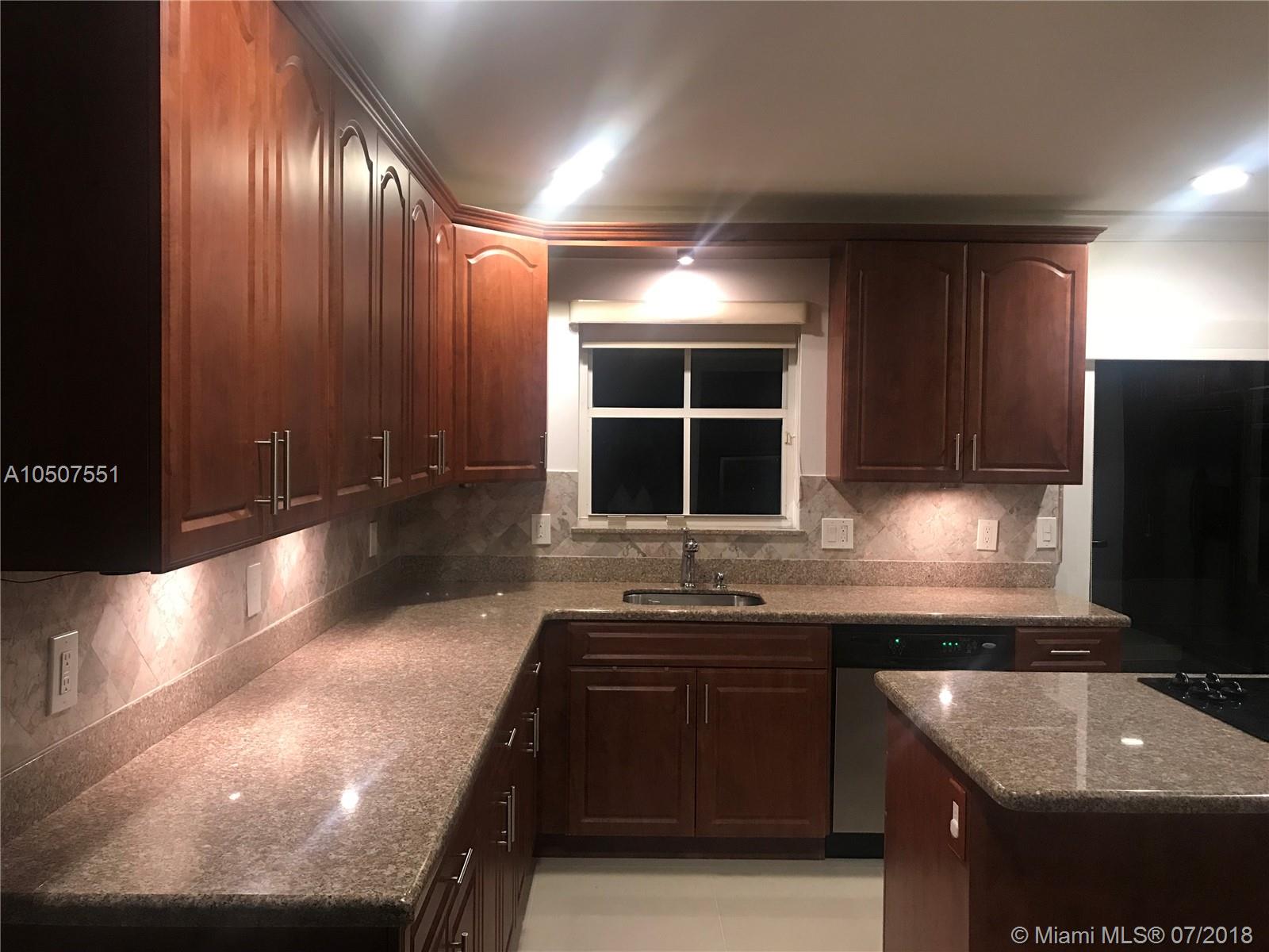 CORAL BAY - Residential