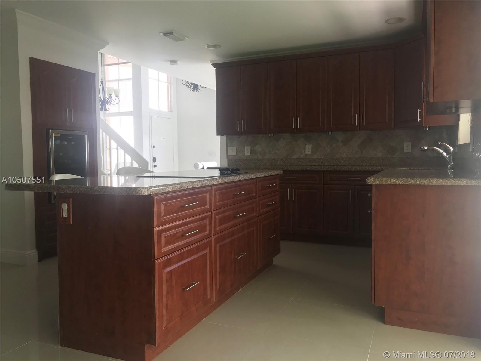 CORAL BAY - Residential