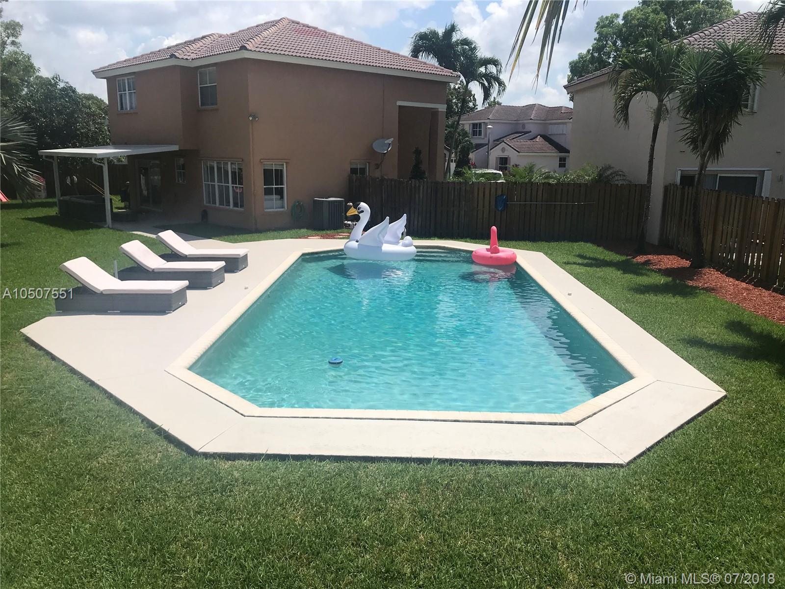 CORAL BAY - Residential