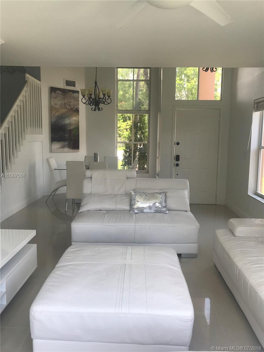 CORAL BAY - Residential