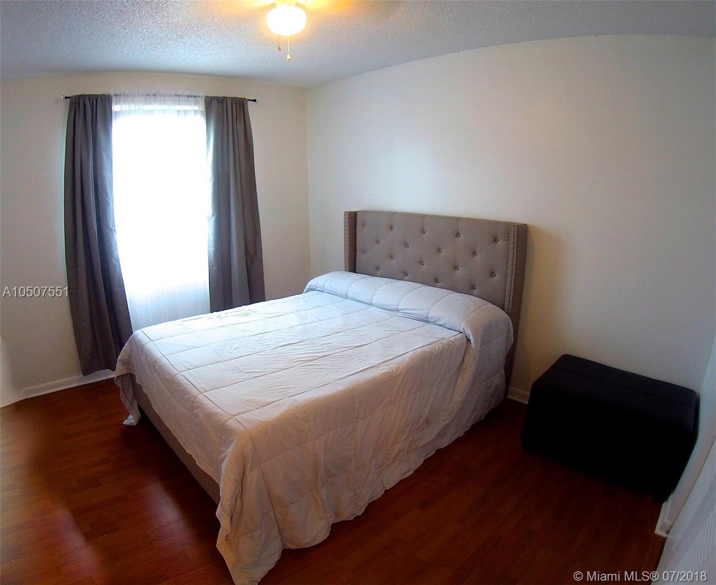 CORAL BAY - Residential