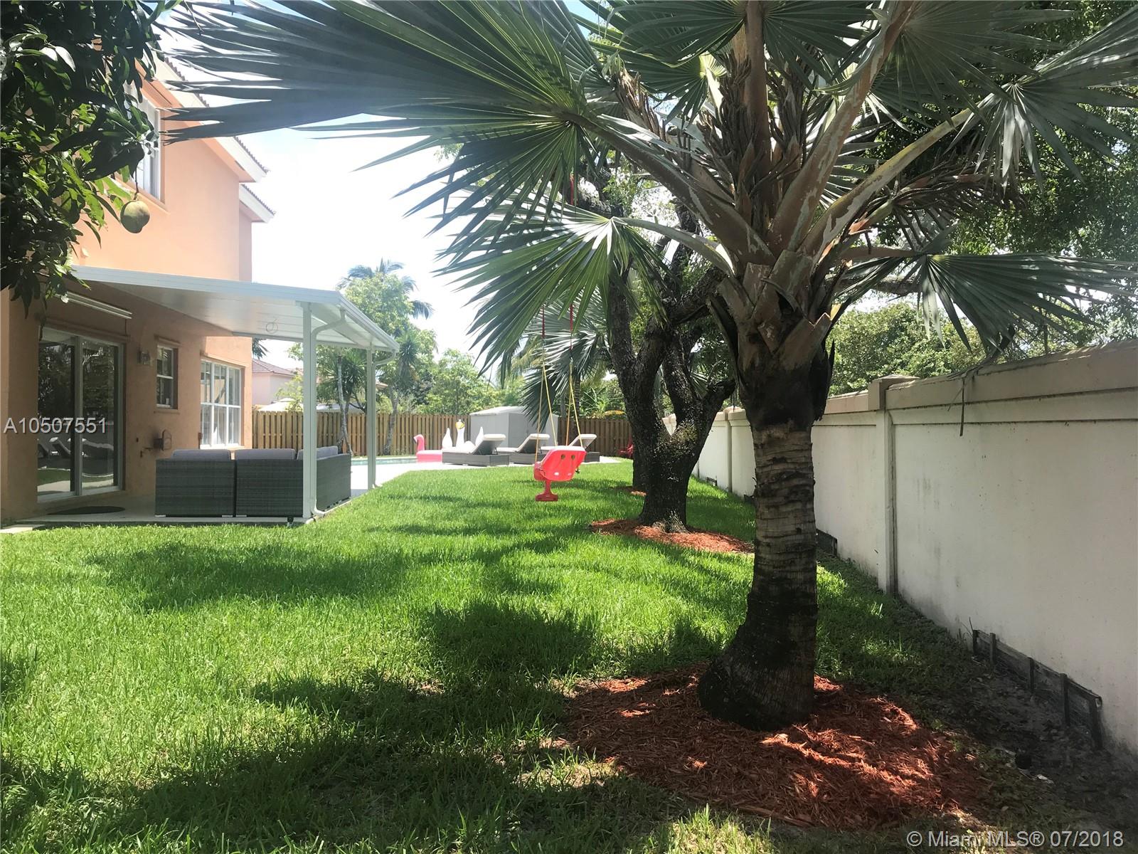 CORAL BAY - Residential