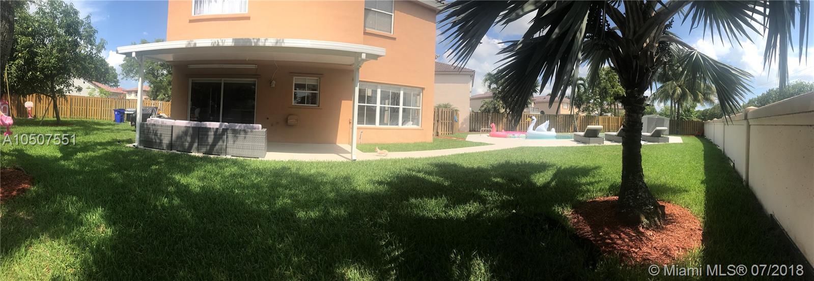 CORAL BAY - Residential