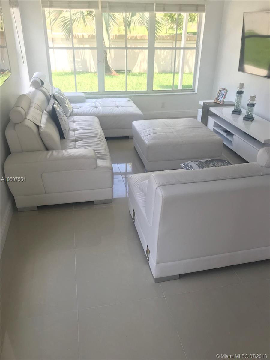 CORAL BAY - Residential