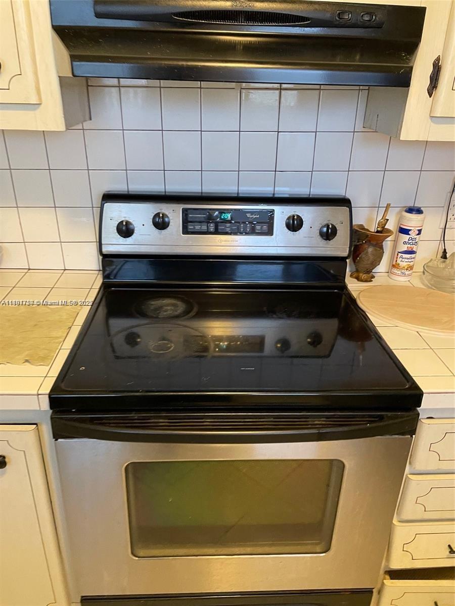 BISC LAKE GARDENS CONDO N - Residential