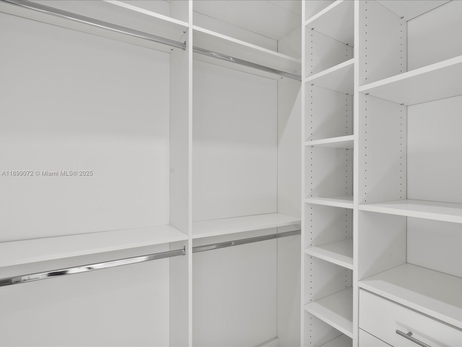 AVENTURA LAKES - PHASE II - Residential Lease