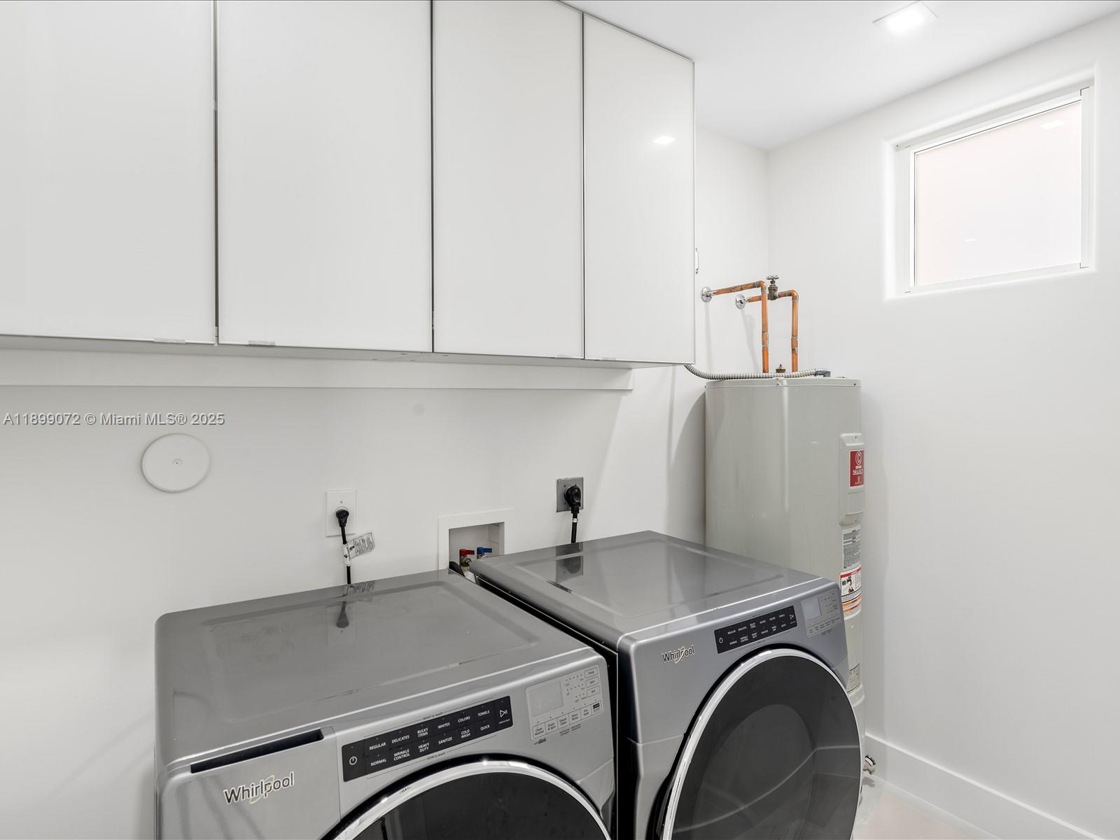 AVENTURA LAKES - PHASE II - Residential Lease