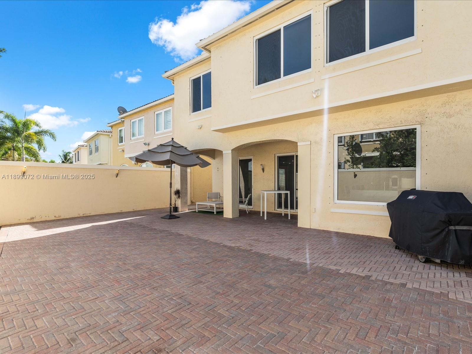 AVENTURA LAKES - PHASE II - Residential Lease