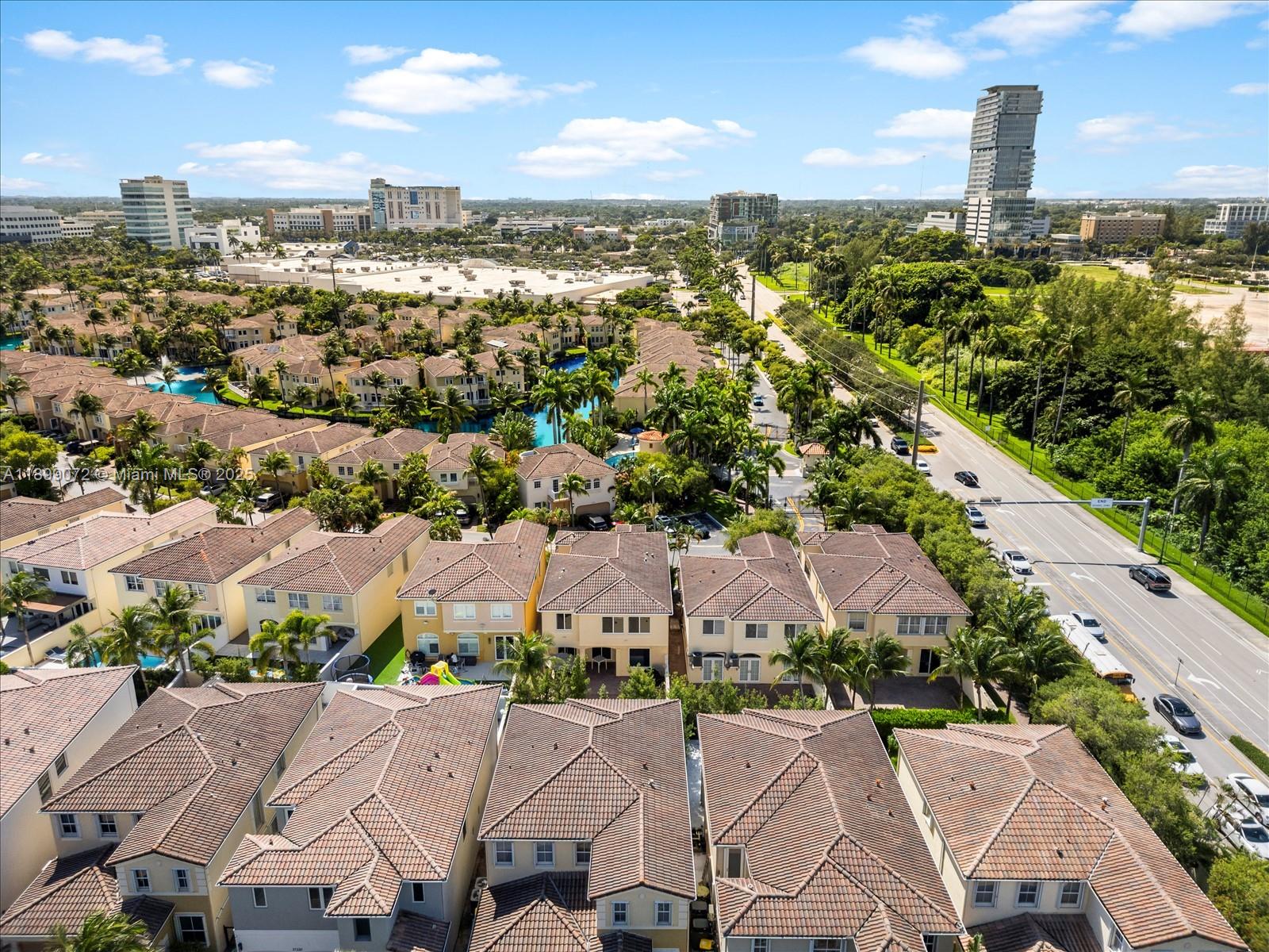 AVENTURA LAKES - PHASE II - Residential Lease