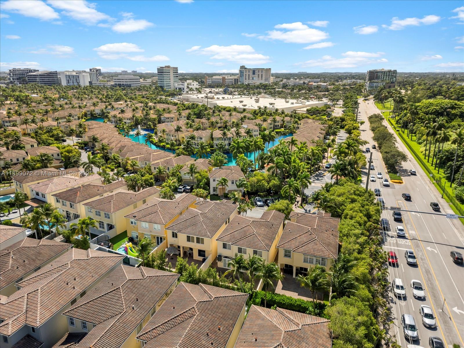 AVENTURA LAKES - PHASE II - Residential Lease