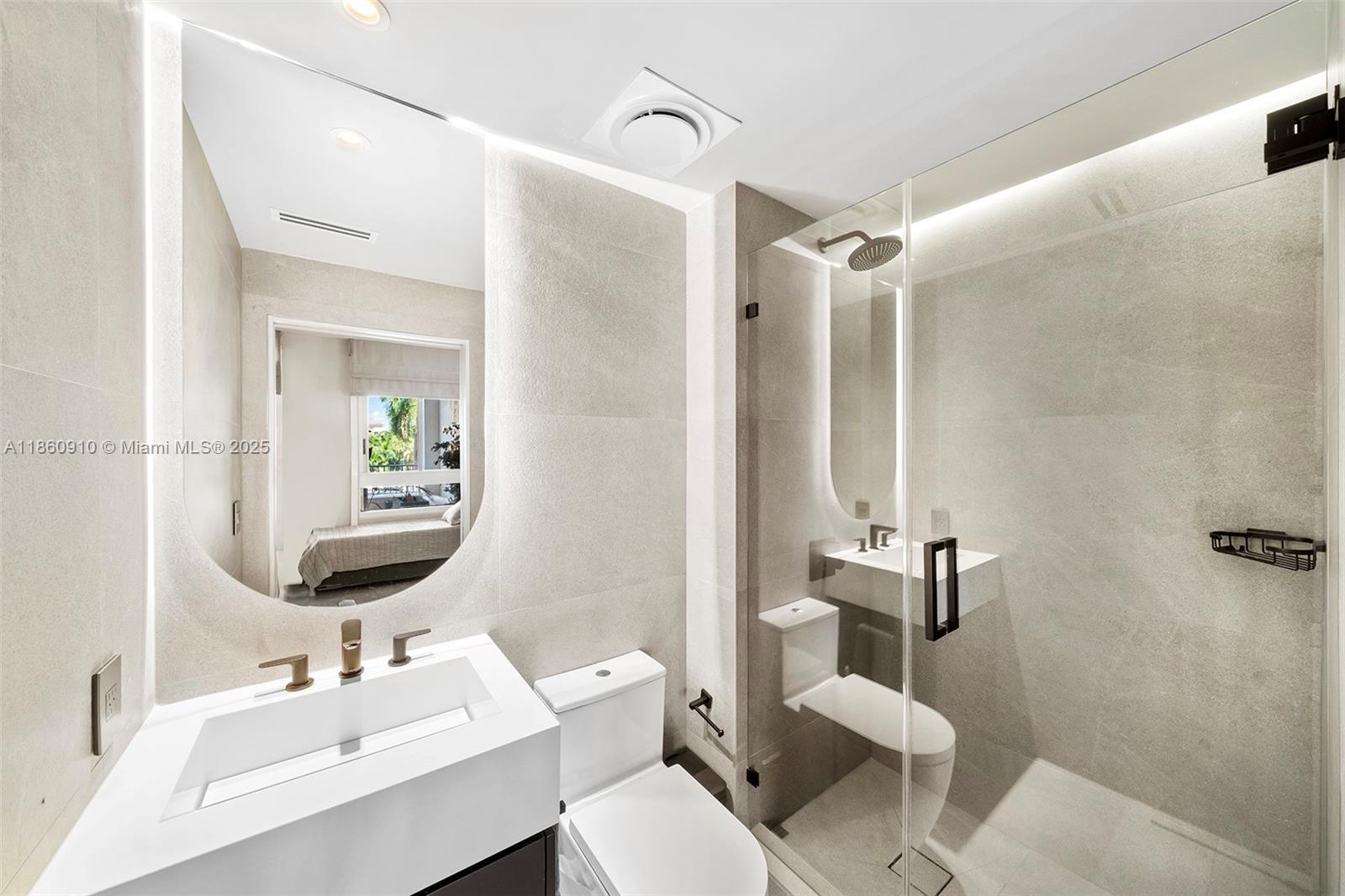 CLUB TOWER TWO CONDO - Residential Lease