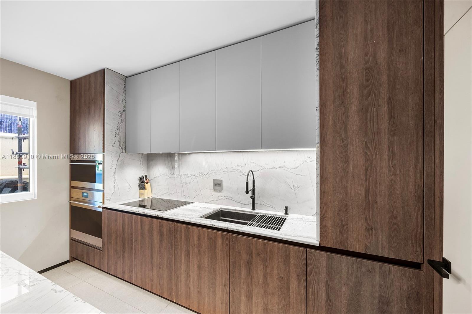 CLUB TOWER TWO CONDO - Residential Lease