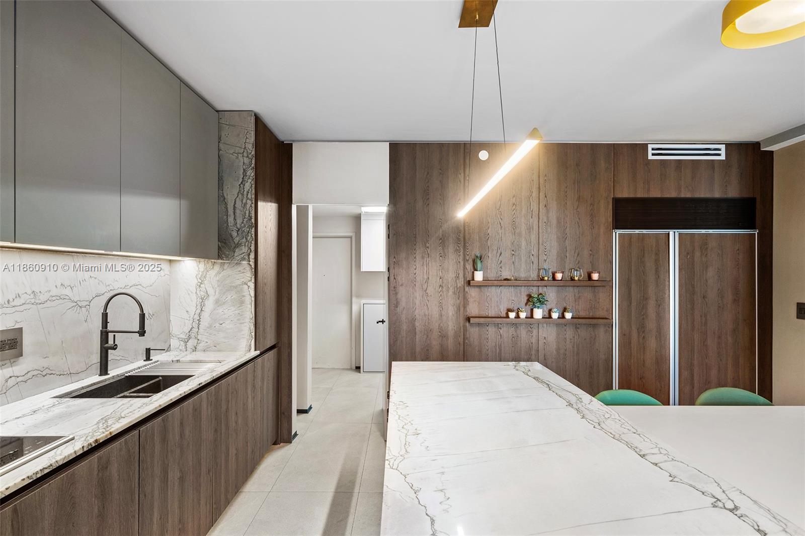 CLUB TOWER TWO CONDO - Residential Lease