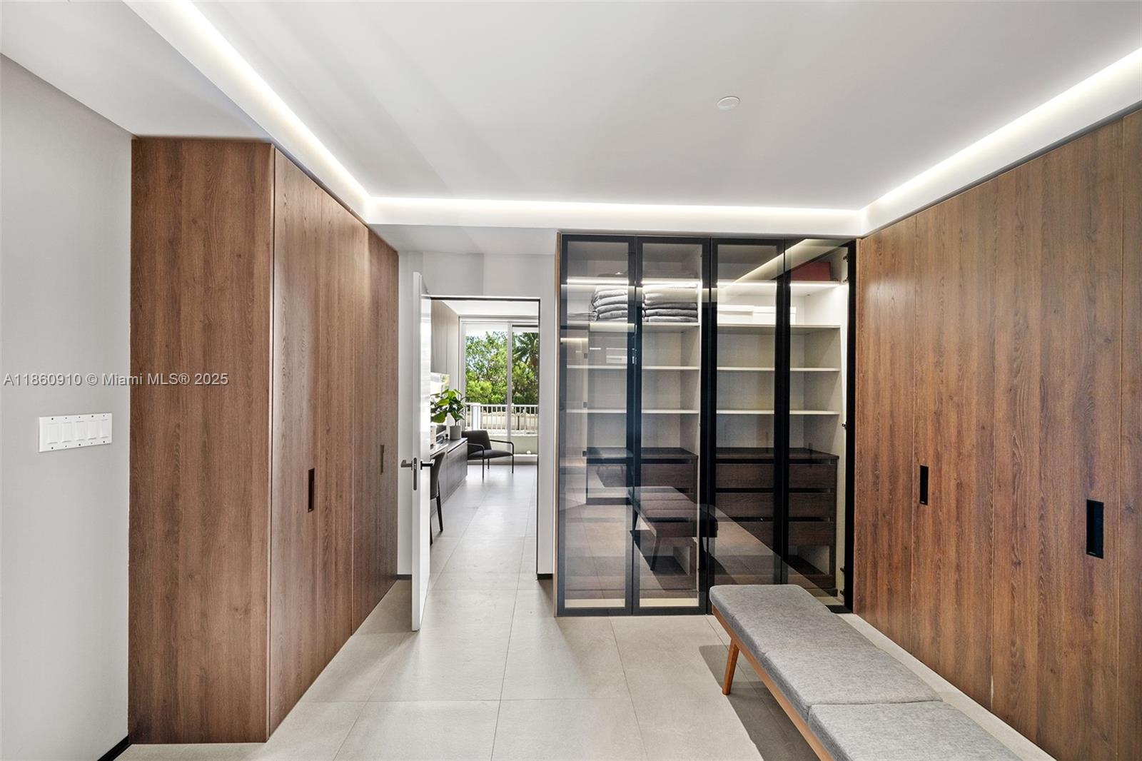 CLUB TOWER TWO CONDO - Residential Lease