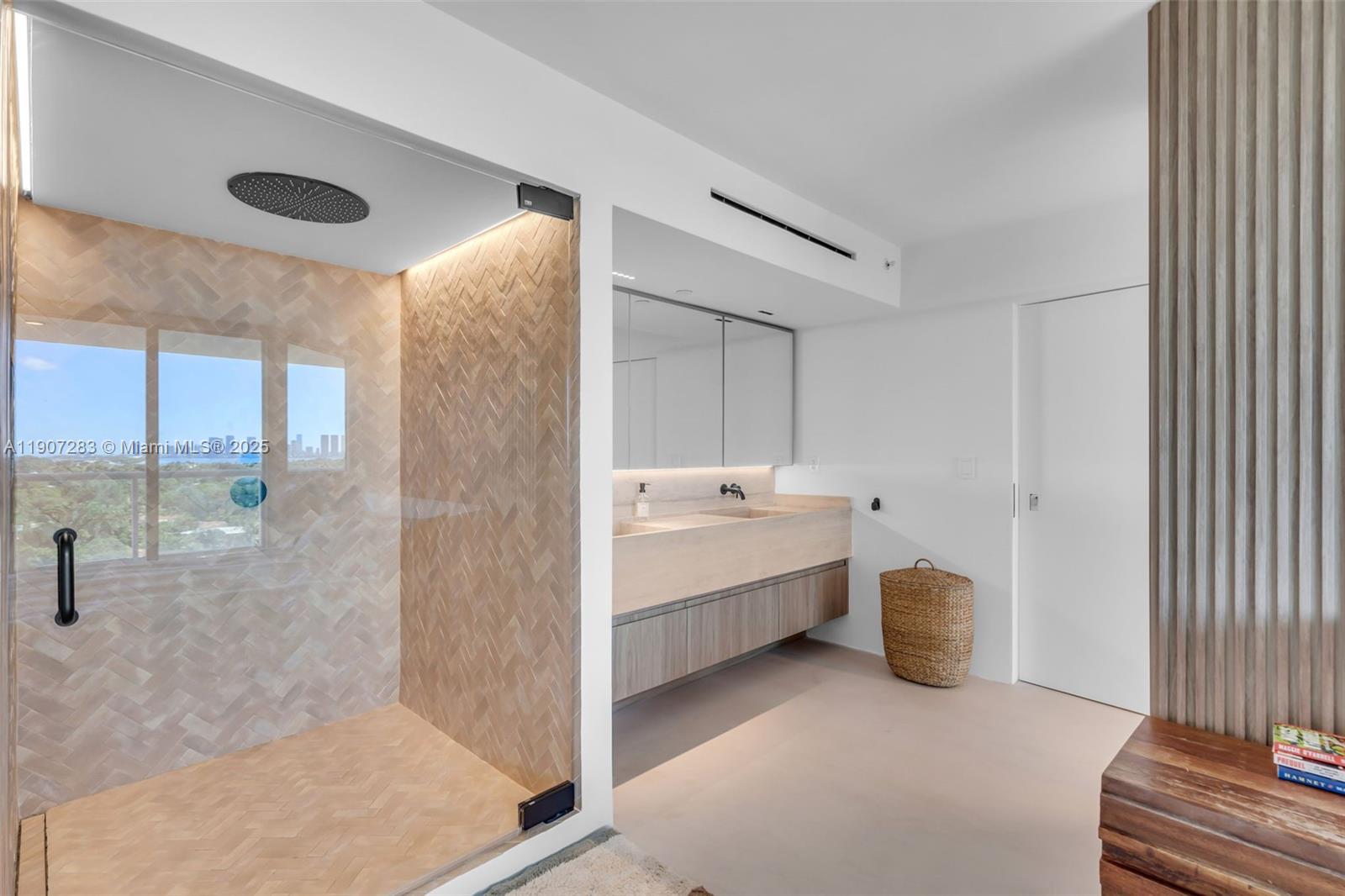 KING DAVID TOWERS CONDO - Residential Lease