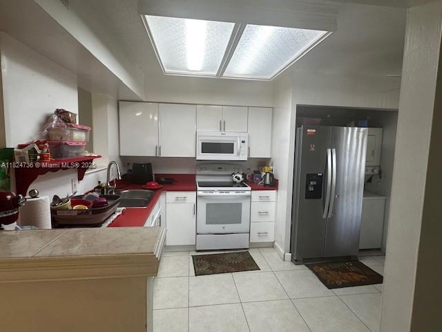 PALM LAKES CONDO - Residential