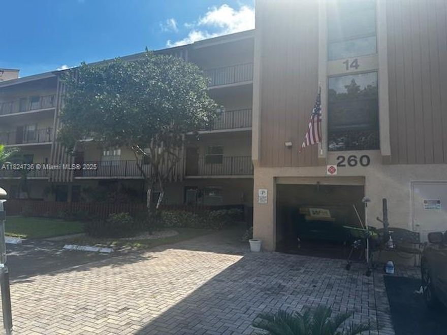 Welcome to this well maintained 2 bedroom, 2-bathroom condo in the desired community of Palm Lakes in Margate. This spacious condo offers a bright and comfortable living space. The kitchen features plenty of cabinets and a breakfast bar. The primary suite offers a walk-in closet and an ensuite bath, while the second bedroom is ideal for guest or a home office.This 55+ community offers fantastic amenities including a clubhouse, fitness center, community pool and many social activities. Conveniently located near shopping, dining, golf courses and major highways. Don't miss this opportunity schedule your showing today.