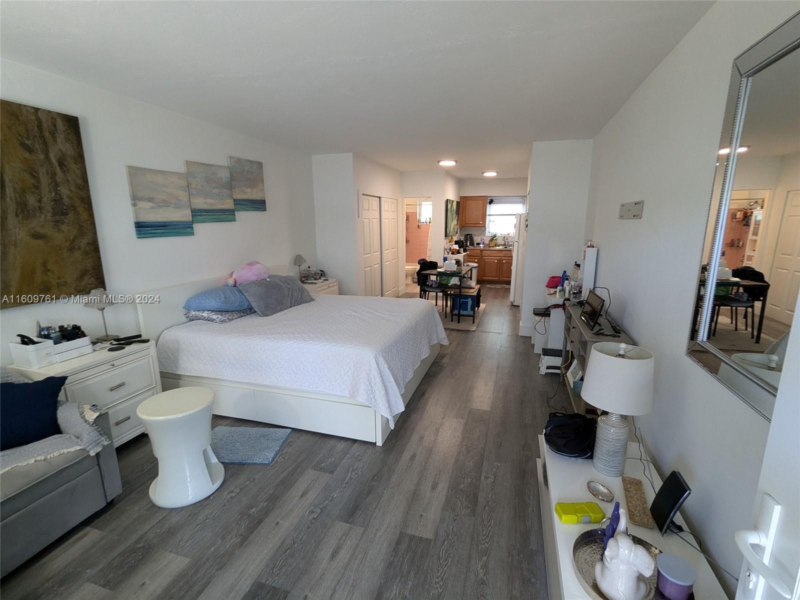 Property for Sale at 158 Ocean Dr 203, Miami Beach, Miami-Dade County, Florida - Bathrooms: 1  - $285,000